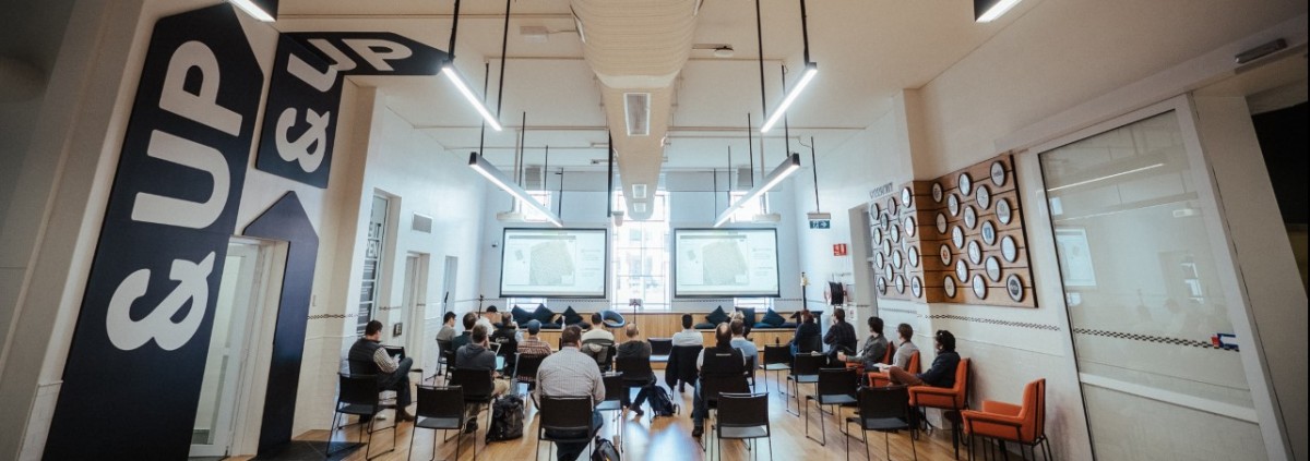 An impage from previous workshop, showing audience 